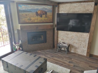 Luxury Warmth for a High-Altitude Retreat: Heated Kitchen and Living Space in Copper Mountain