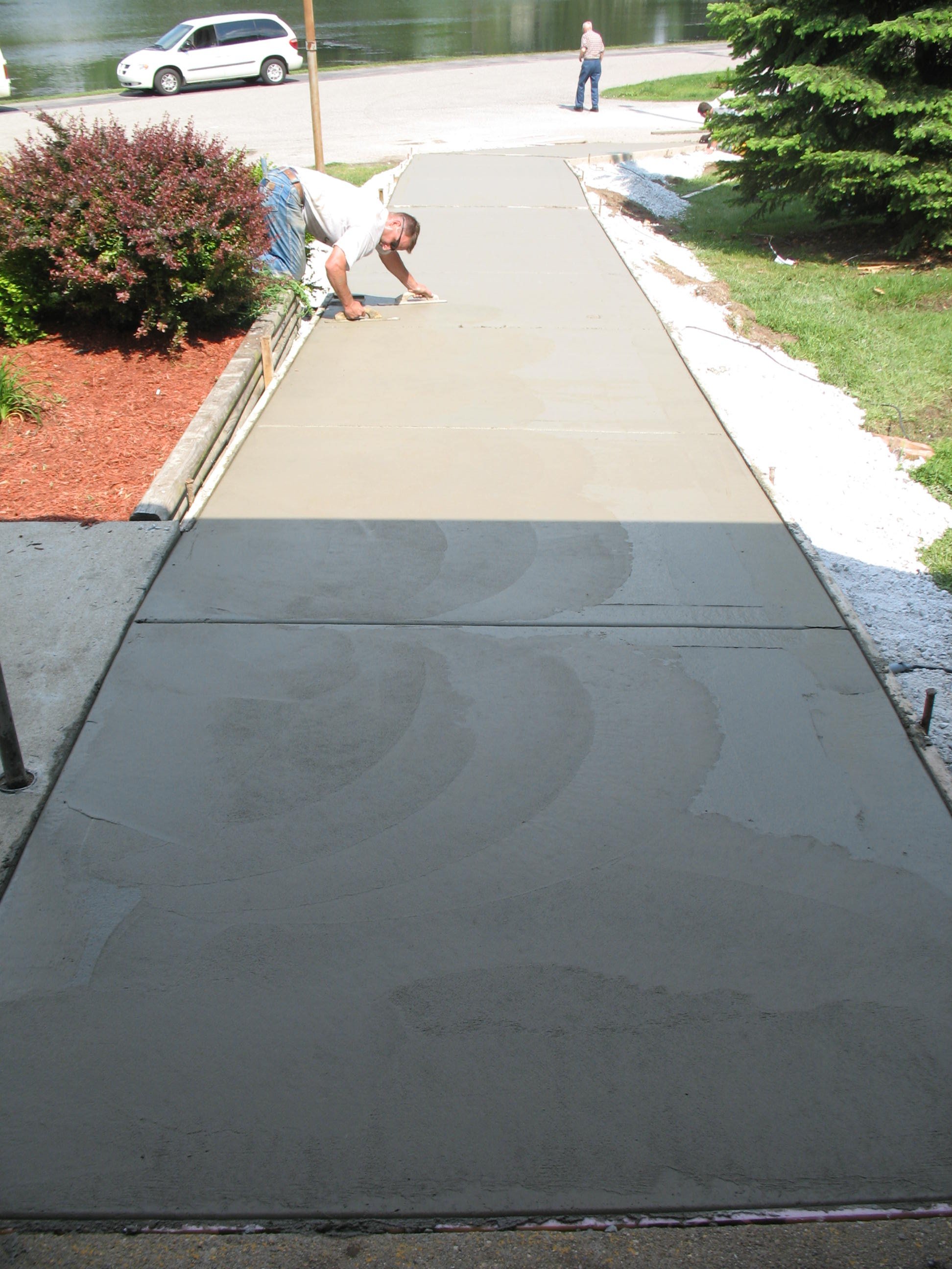 32 Snowmelting Concrete After Installation