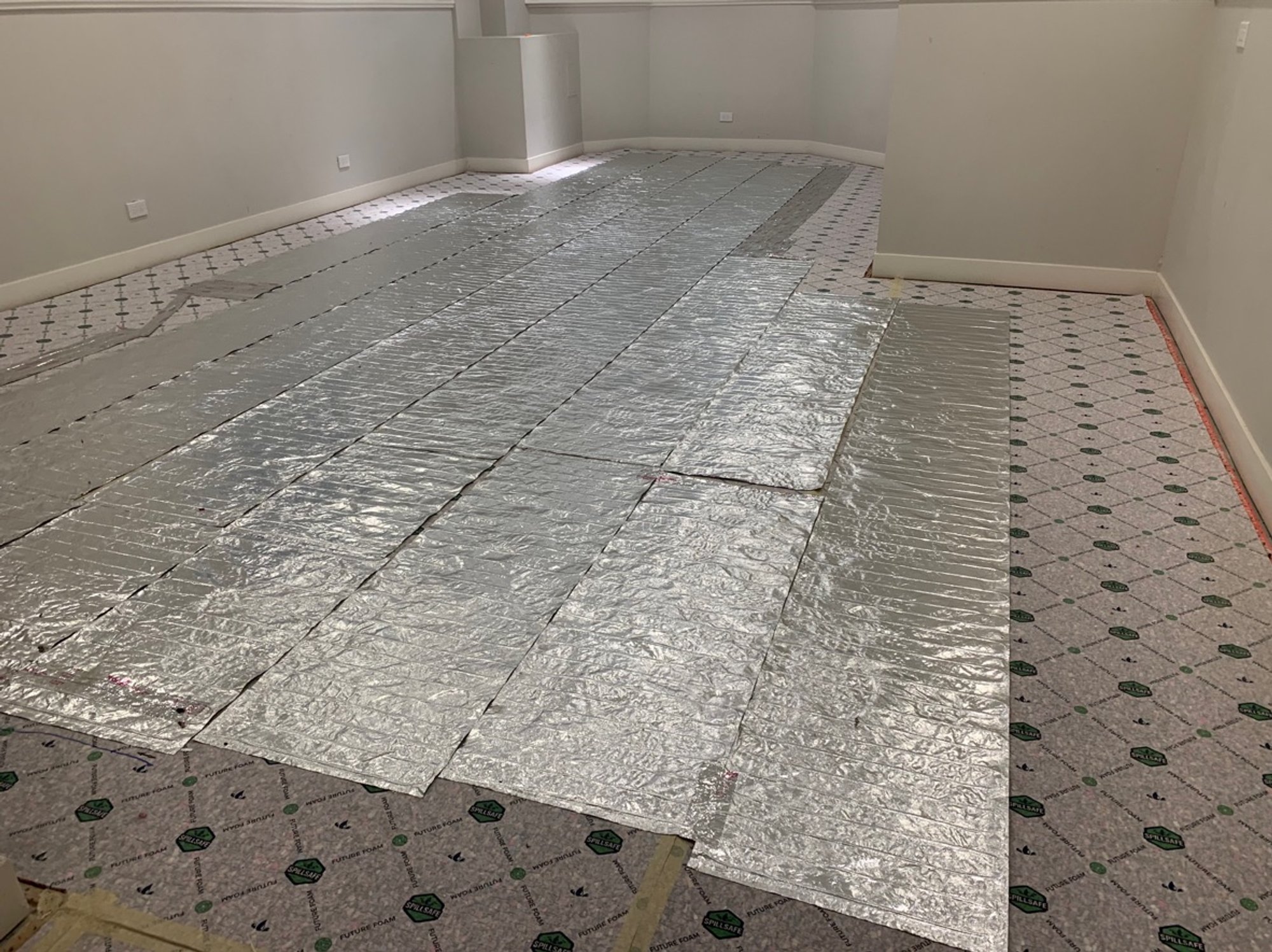 Environ SmartInstall for Bedroom and Living Room with stretch in carpet (4)
