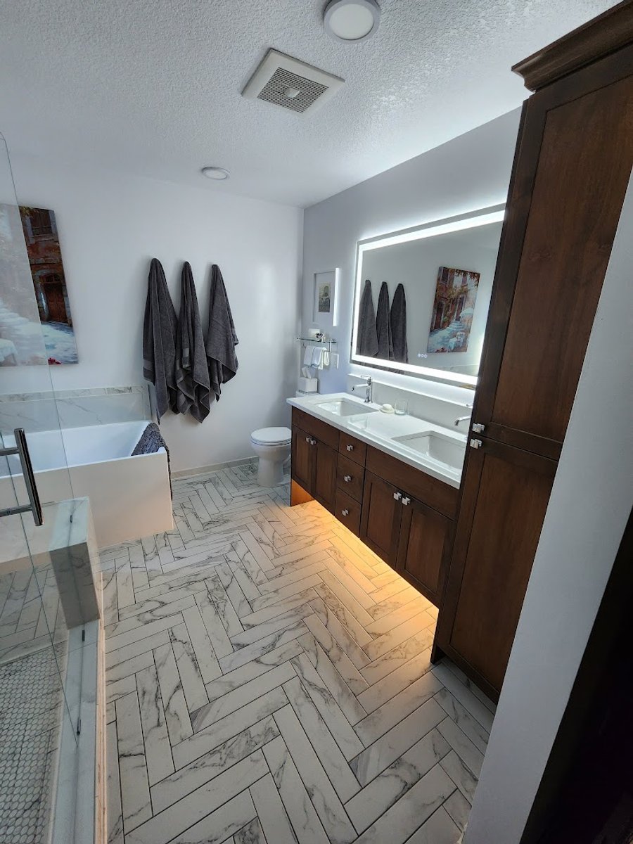 Share Your Story Submission Aalto Home Services Master Suite Bathroom September 2024 Lifestyle with Sink