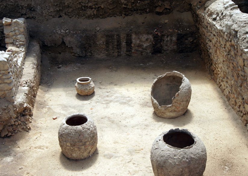 ancient Greece radiant heating system built in the Roman Empire