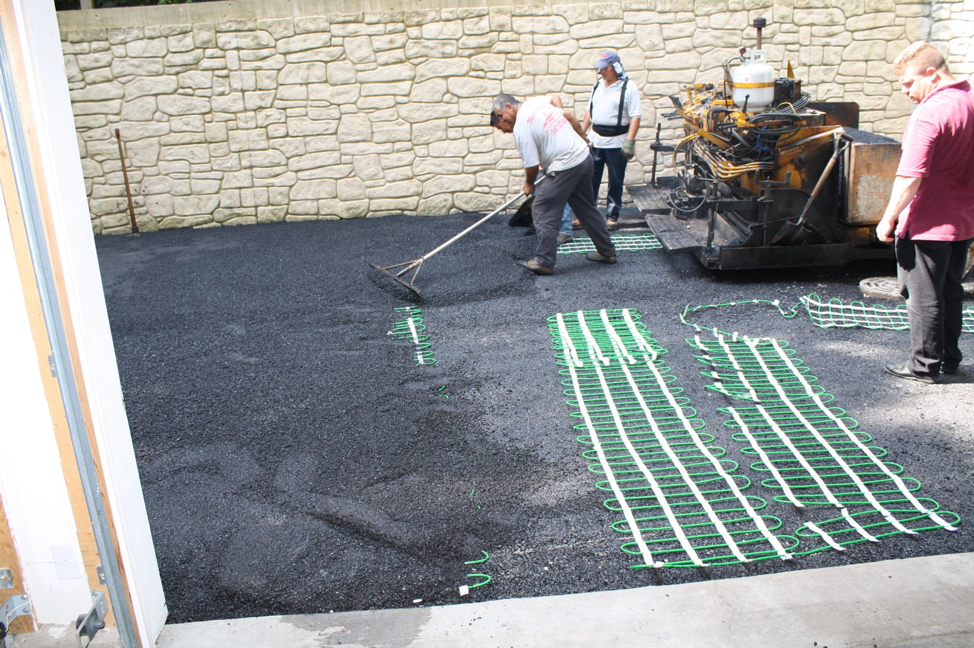 Snow melt installation for asphalt driveway in zion illinois 9