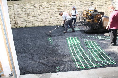 Snow melt installation for asphalt driveway in zion illinois 9