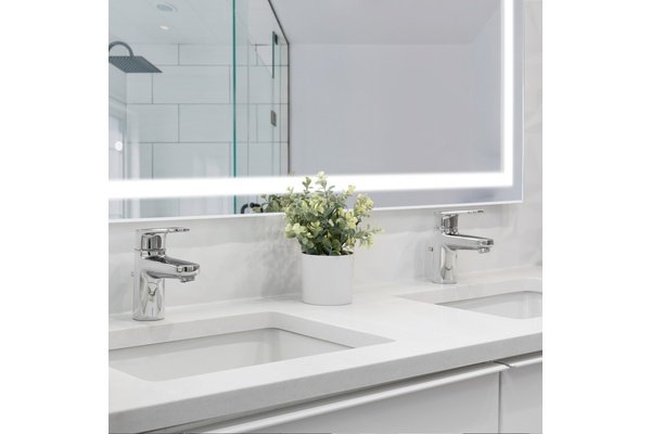 Audrey 48x24 40x28 LED Mirror CLOSE UP