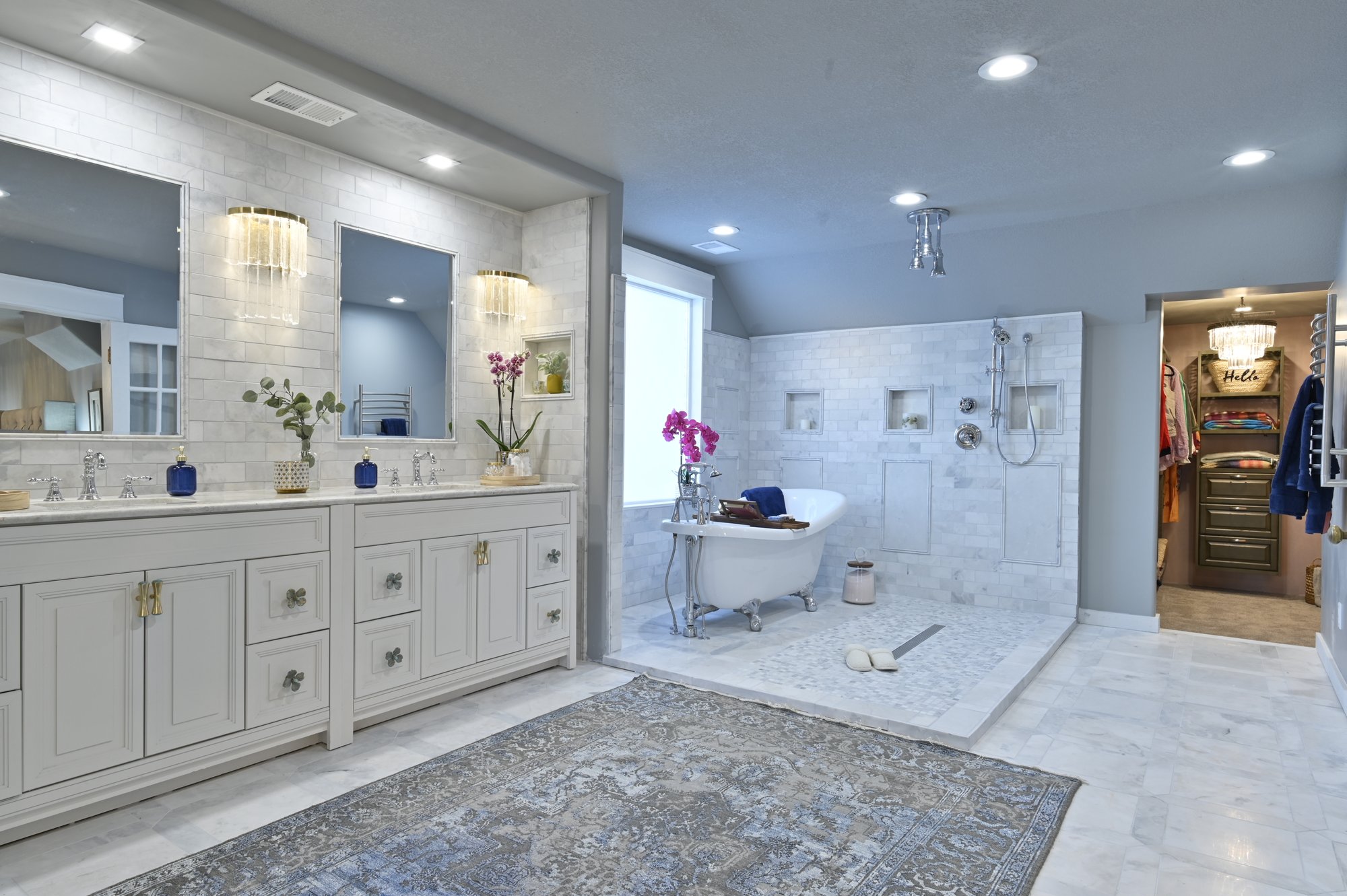 Bargain Mansions Master Bathroom with Floor heating open shower area