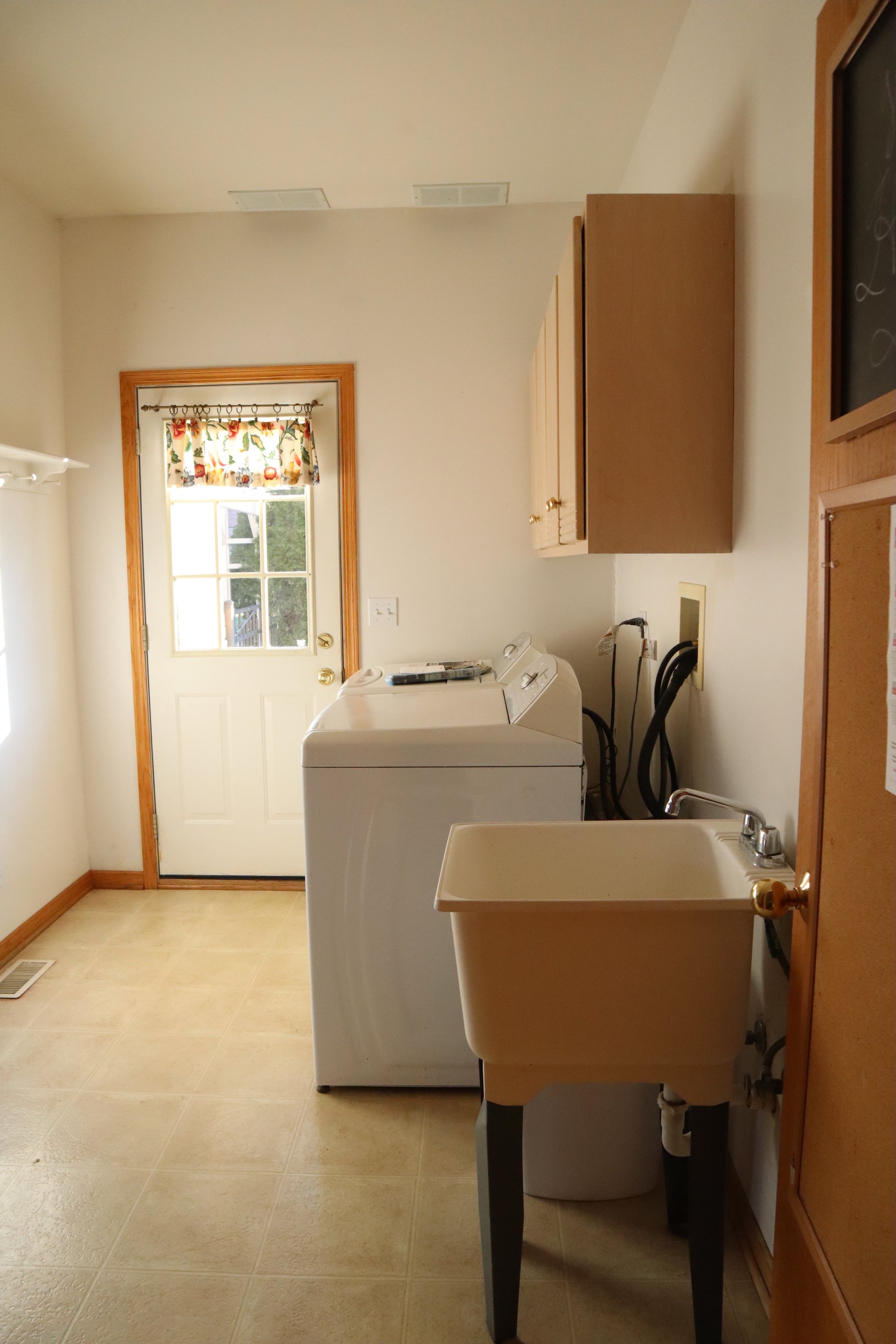 Before shot for Liz Dineen laundry room project OAK LAWN, IL