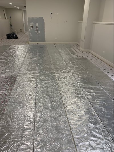 Luxury Warmth for a Spacious Bedroom in Chicago, IL