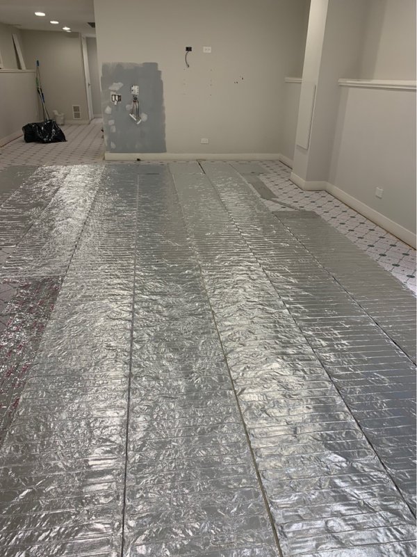 Luxury Warmth for a Spacious Bedroom in Chicago, IL