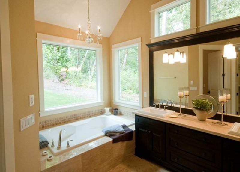 Creating a beach-inspired bathroom with an emphasis on comfort.