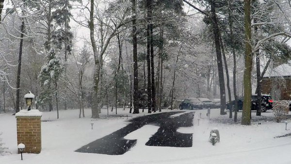 driveway snow melting in action