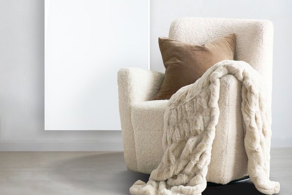 Ember White Glass 800W Lifestyle (2)