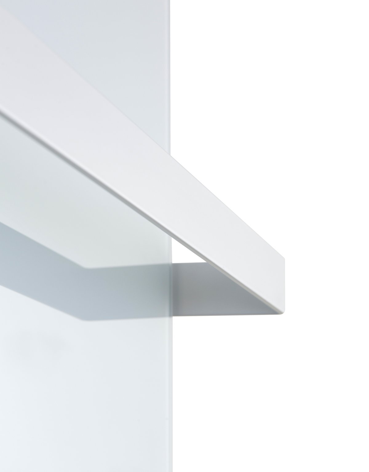 Ember White Bar Close Up