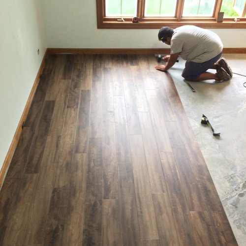 finishing row of lvt in bedroom