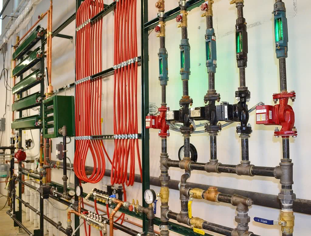 Hydronic heating system piping and valves