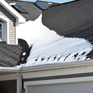 Roof & Gutter