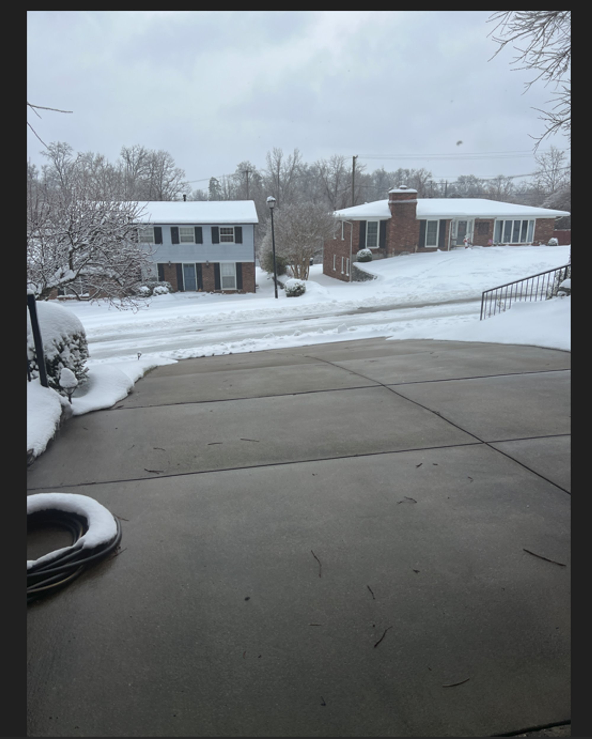 before and after of melted snow driveway (2)