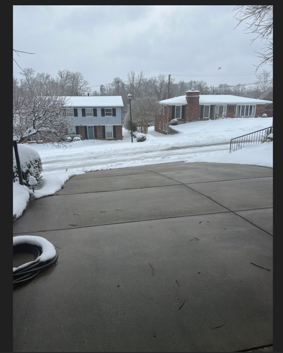 before and after of melted snow driveway (2)