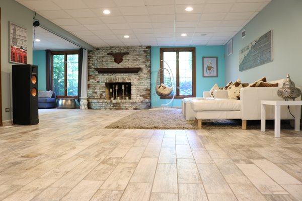 Luxury Below: A Kildeer, IL Lakefront Basement Beats Humidity with Radiant Warmth