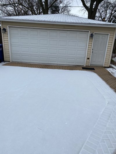 Effortless Winter Safety: Heated Paver Driveway and Walkway in Buffalo Grove, IL