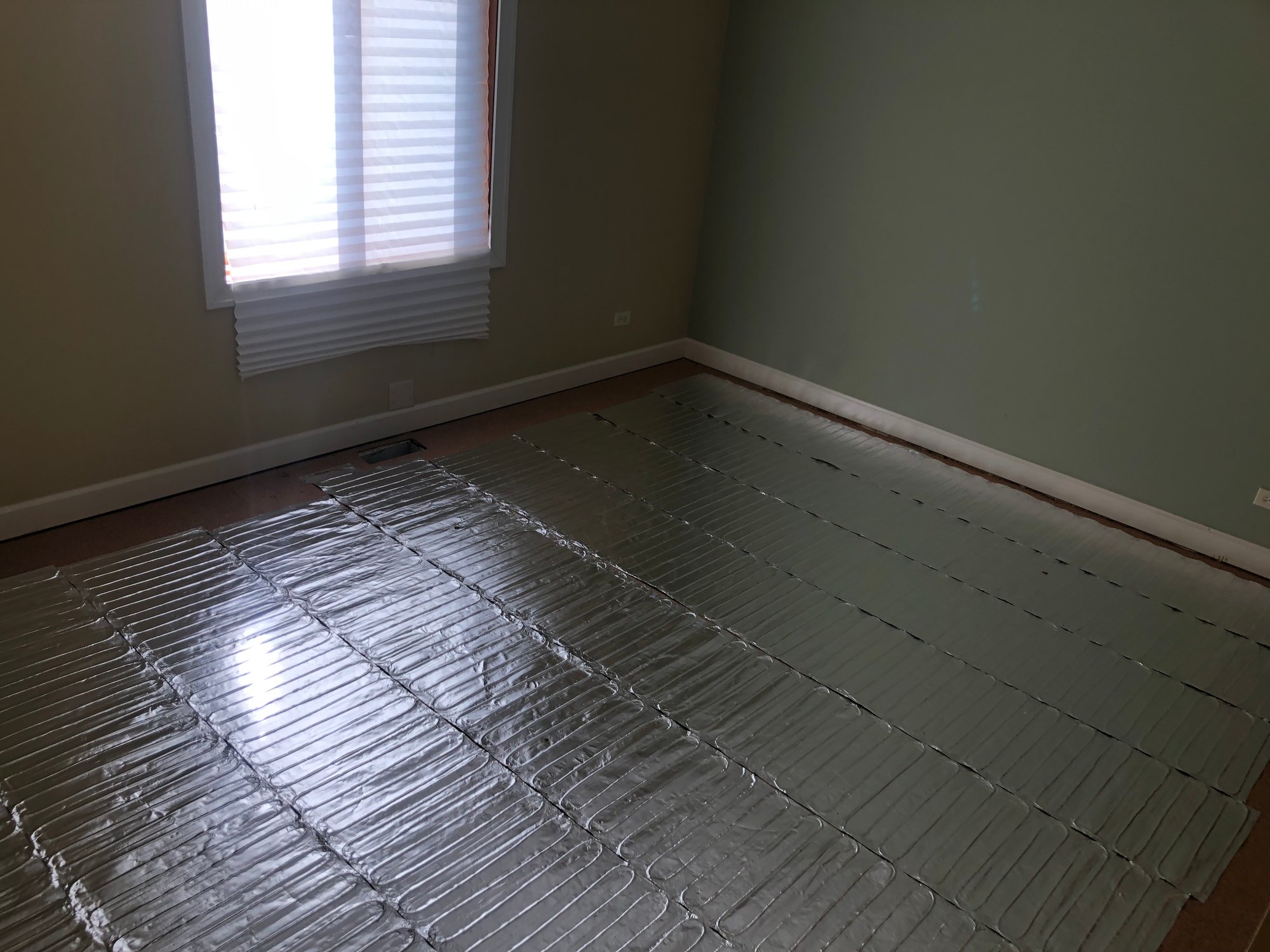 SmartInstall for Bedroom with Engineered wood floor and Environ floor heating (10)