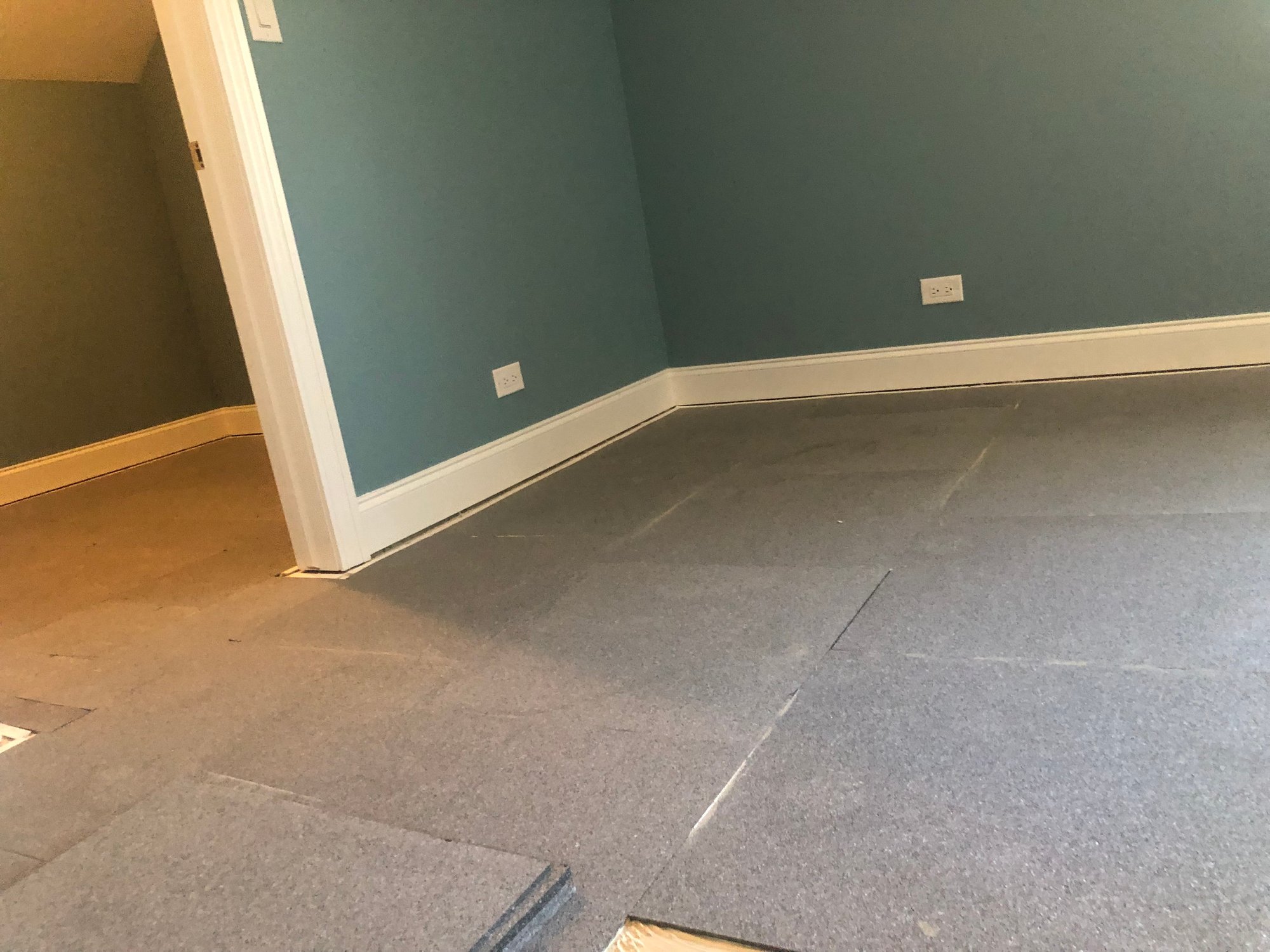 ThermalSheet installation for heated carpet bedroom smartinstall (2)