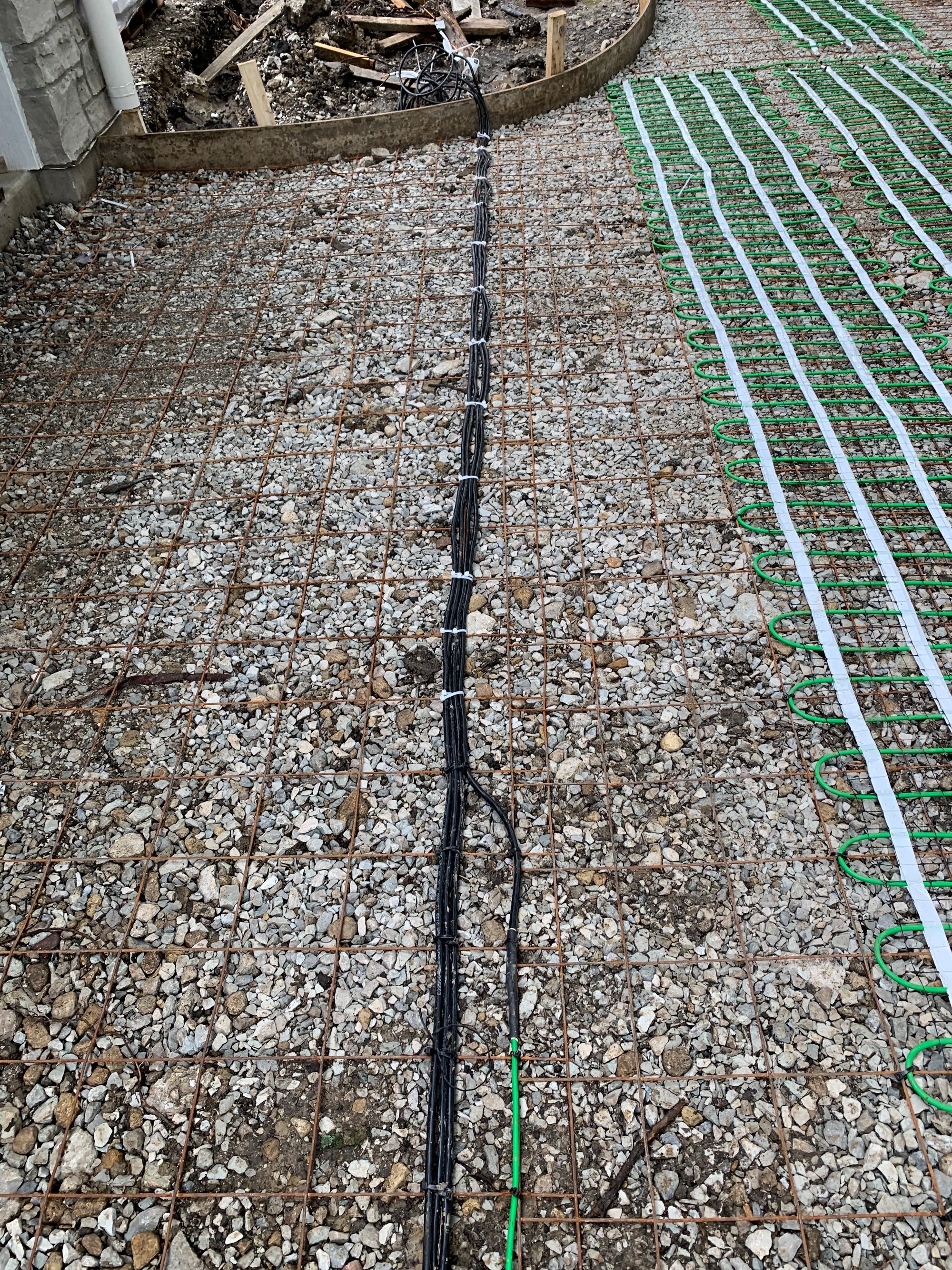 Smartinstall in Elmhurst illinois for heated driveway and walkway with snow melt system and geogrid (7)