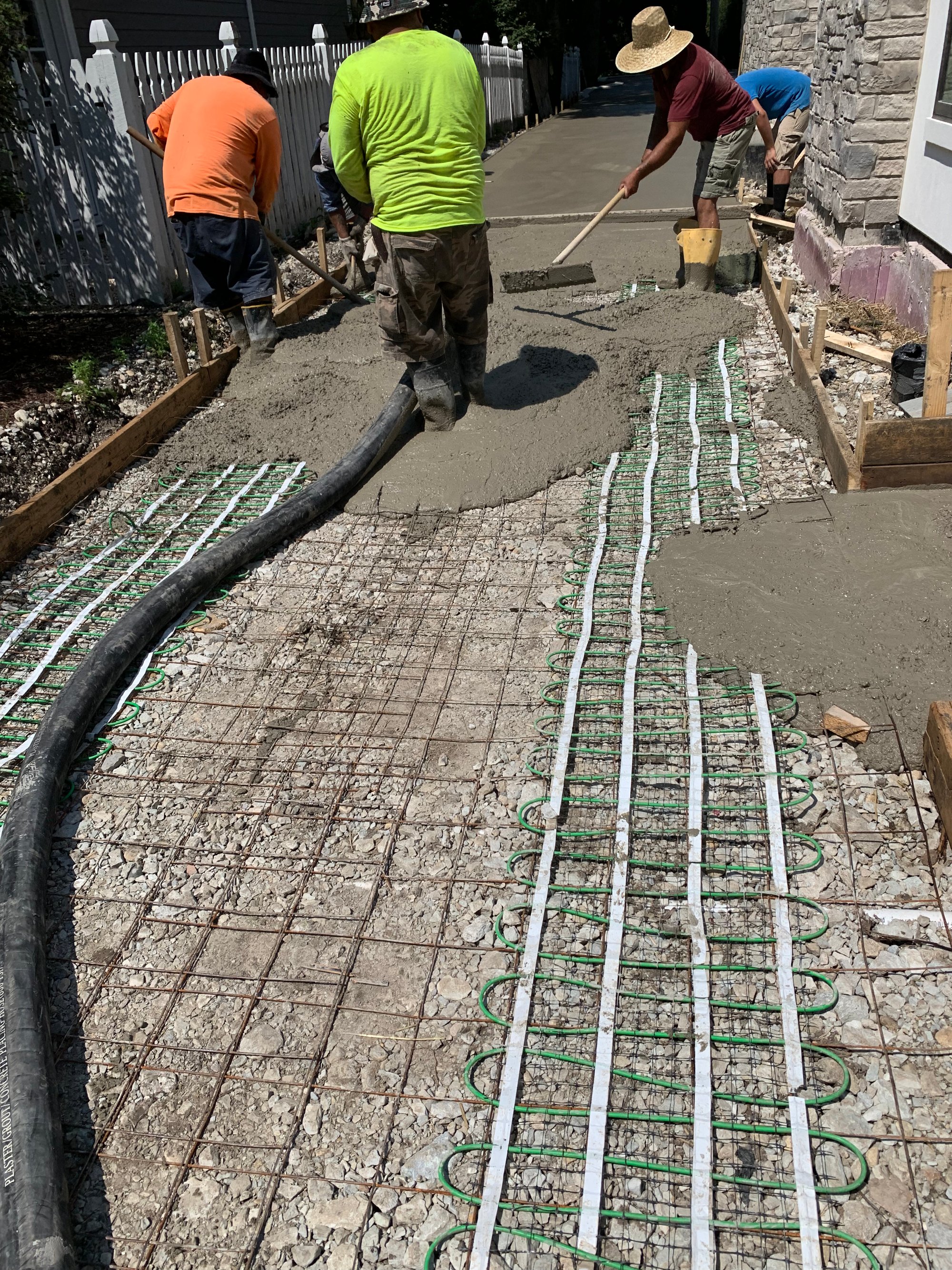 Smartinstall in Elmhurst illinois for heated driveway and walkway with snow melt system and geogrid (15)