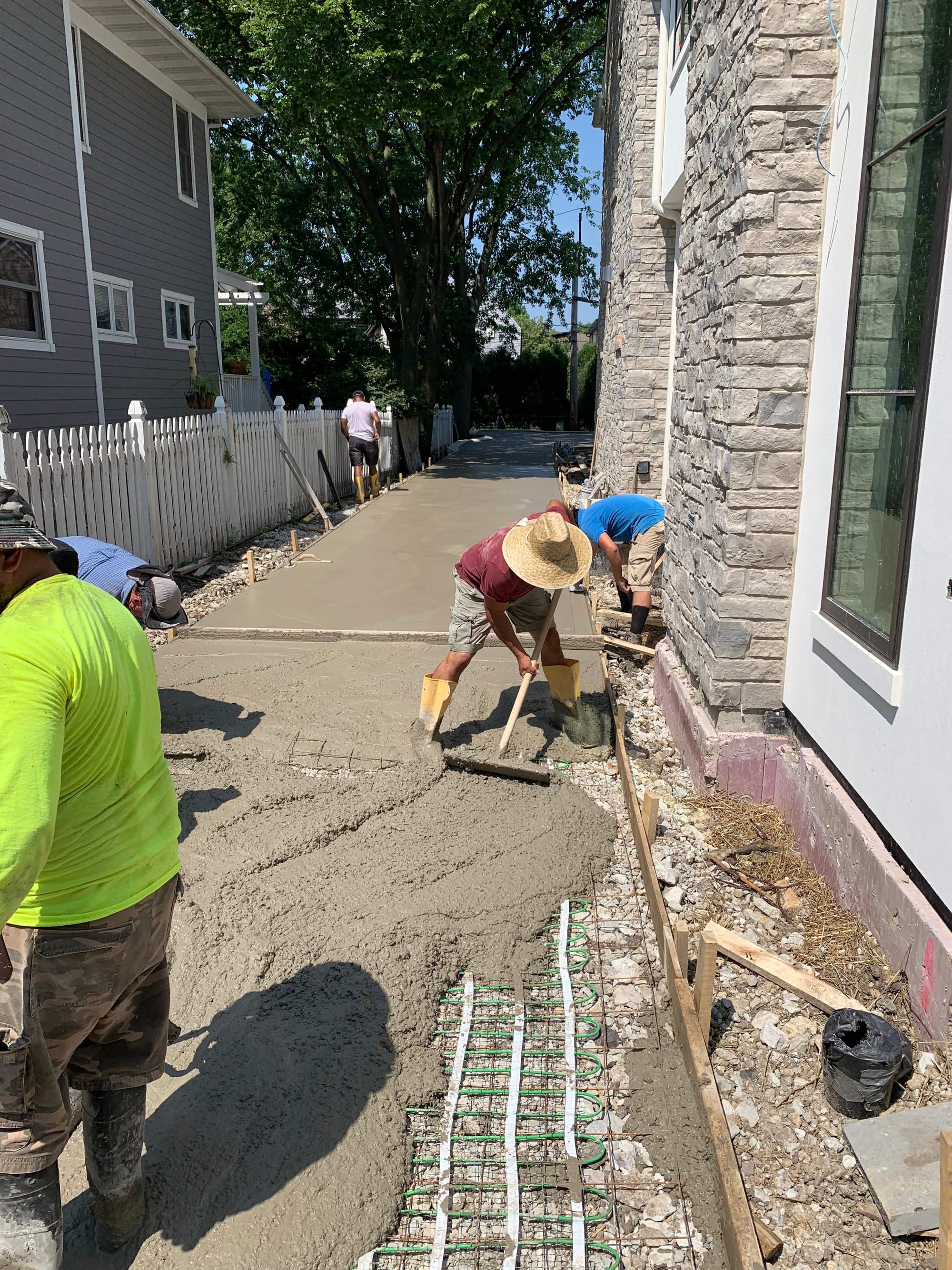 Smartinstall in Elmhurst illinois for heated driveway and walkway with snow melt system and geogrid (19)