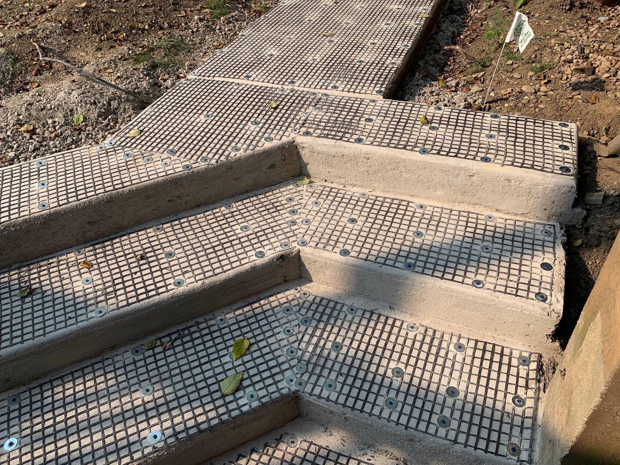 smartinstall of Walkway steps and entryway with snow melting system for outdoor tile pavers (7)