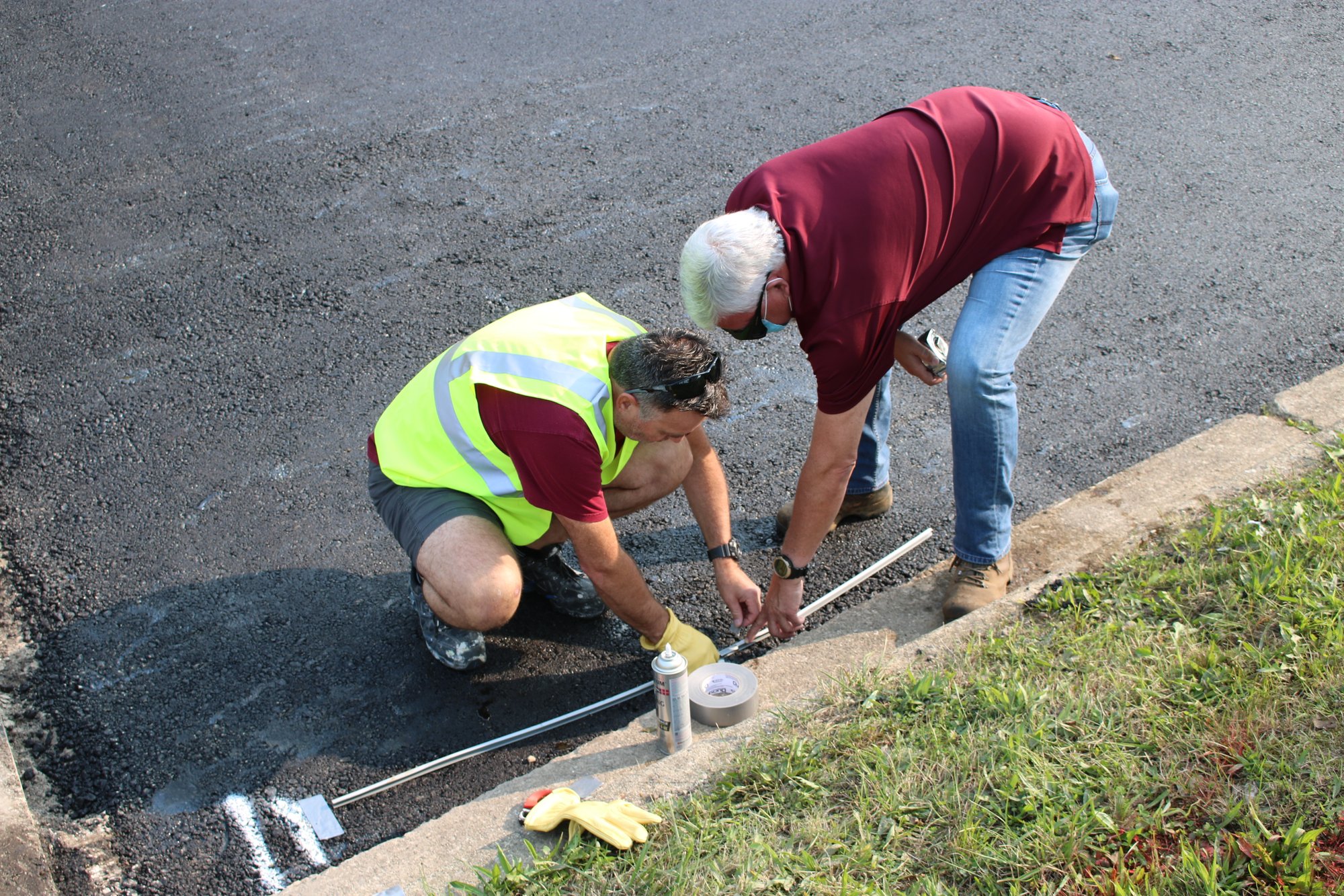 Snow melt smartinstall at jain society chicago measuring snow melt mat locations (12)