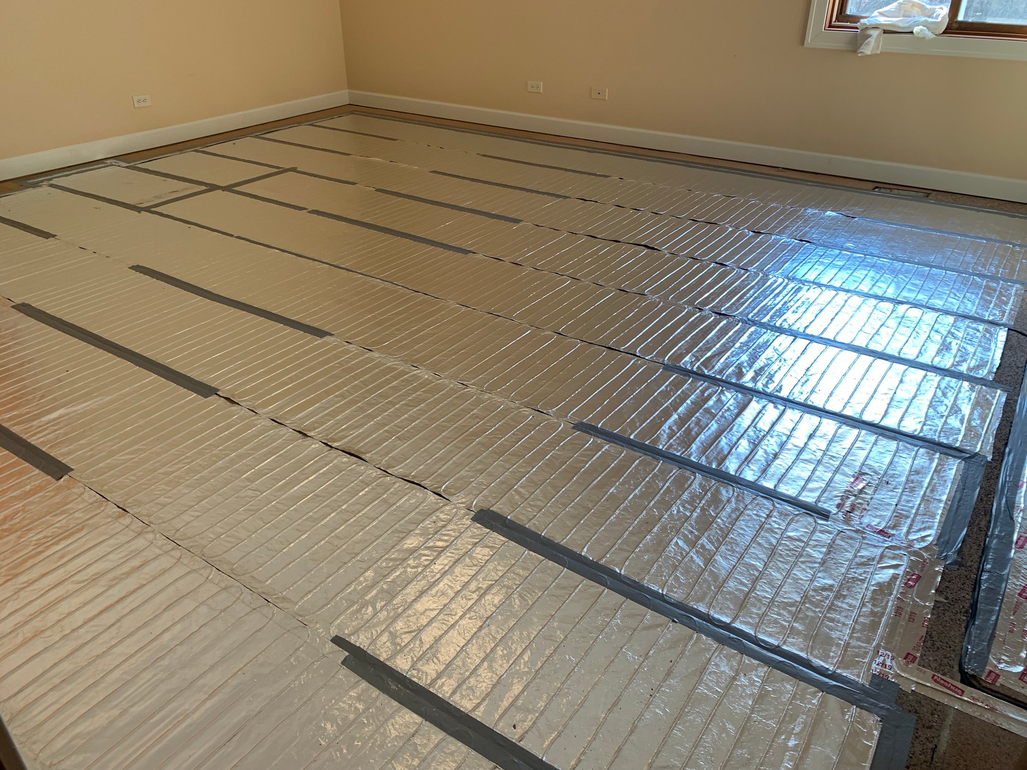 SmartInstall for Bedroom with Engineered wood floor and Environ floor heating (17)