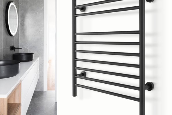 Infinity Black Dual Connect Angle Lifestyle with plug