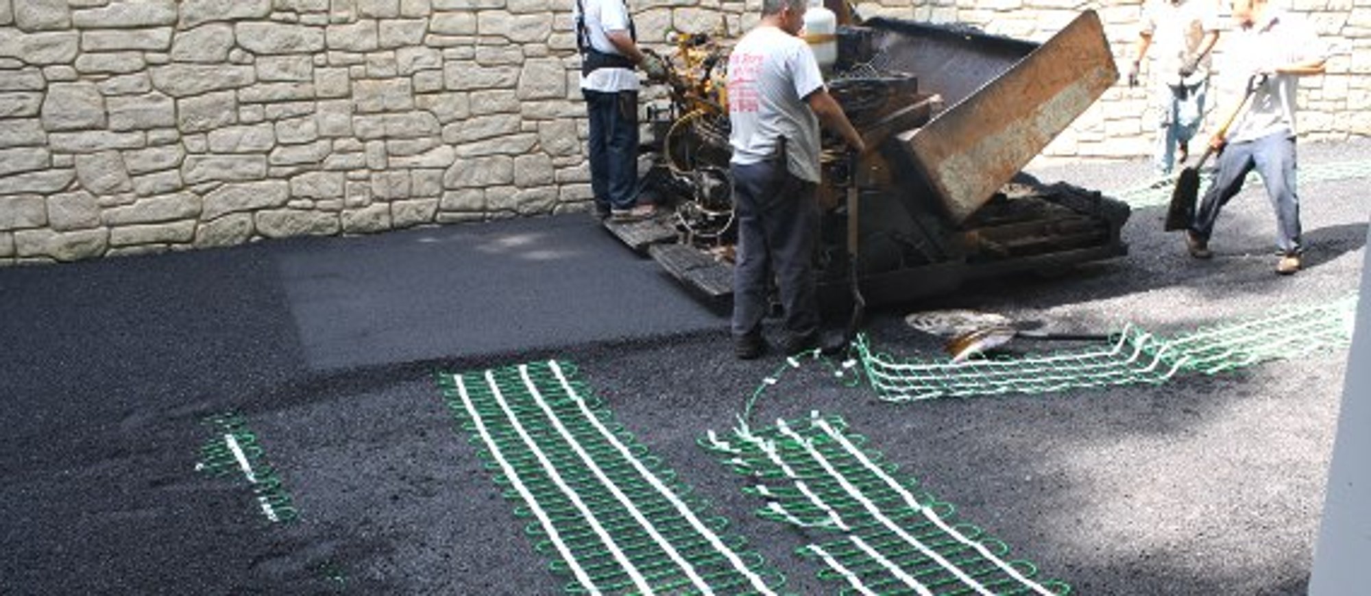 Snow melt installation for asphalt driveway in zion illinois 4