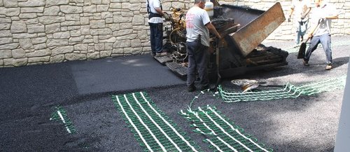 Snow melt installation for asphalt driveway in zion illinois 4