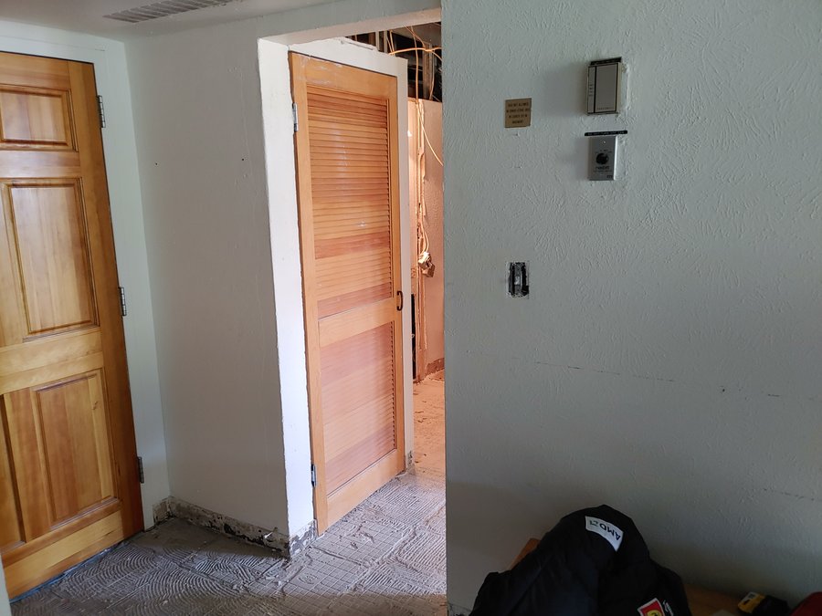 Floor heating in a bathroom in Copper Mountain, CO — room layout.