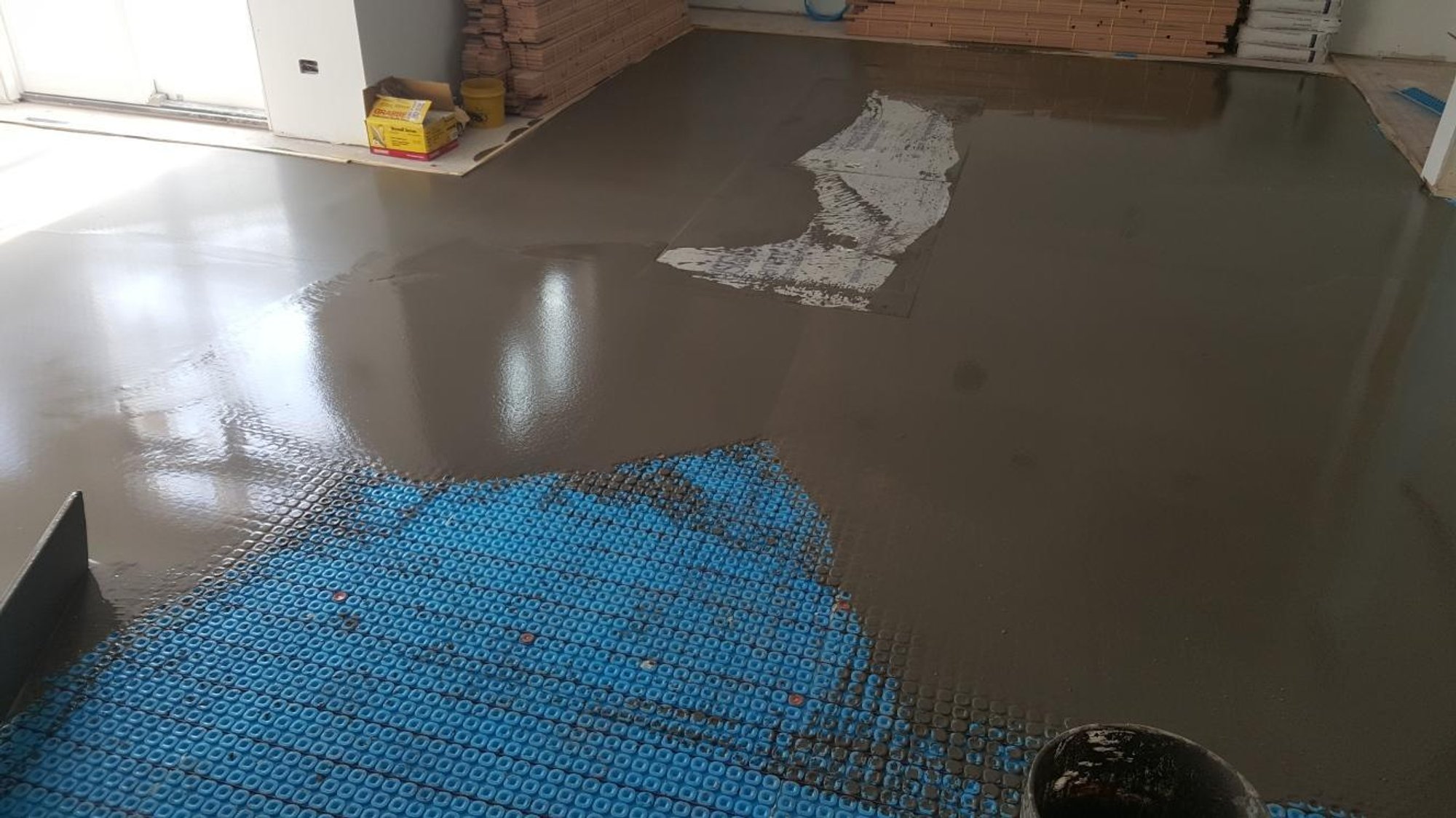 Kitchen Floor Install with Radiant Floor Heating with self leveling cement over prodeso ROSELLE, IL