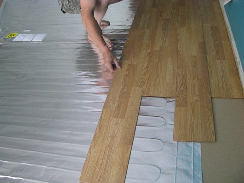 Laminate floor over Environ heating mat  (3)