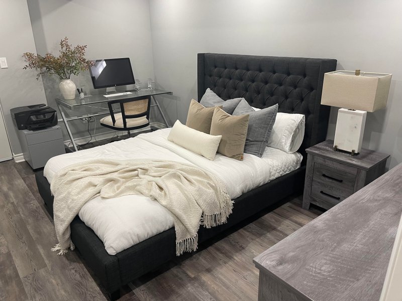 Laura's Home office and bedroom