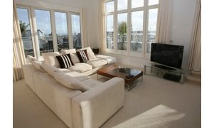 Living Room Lifestyle w/carpet