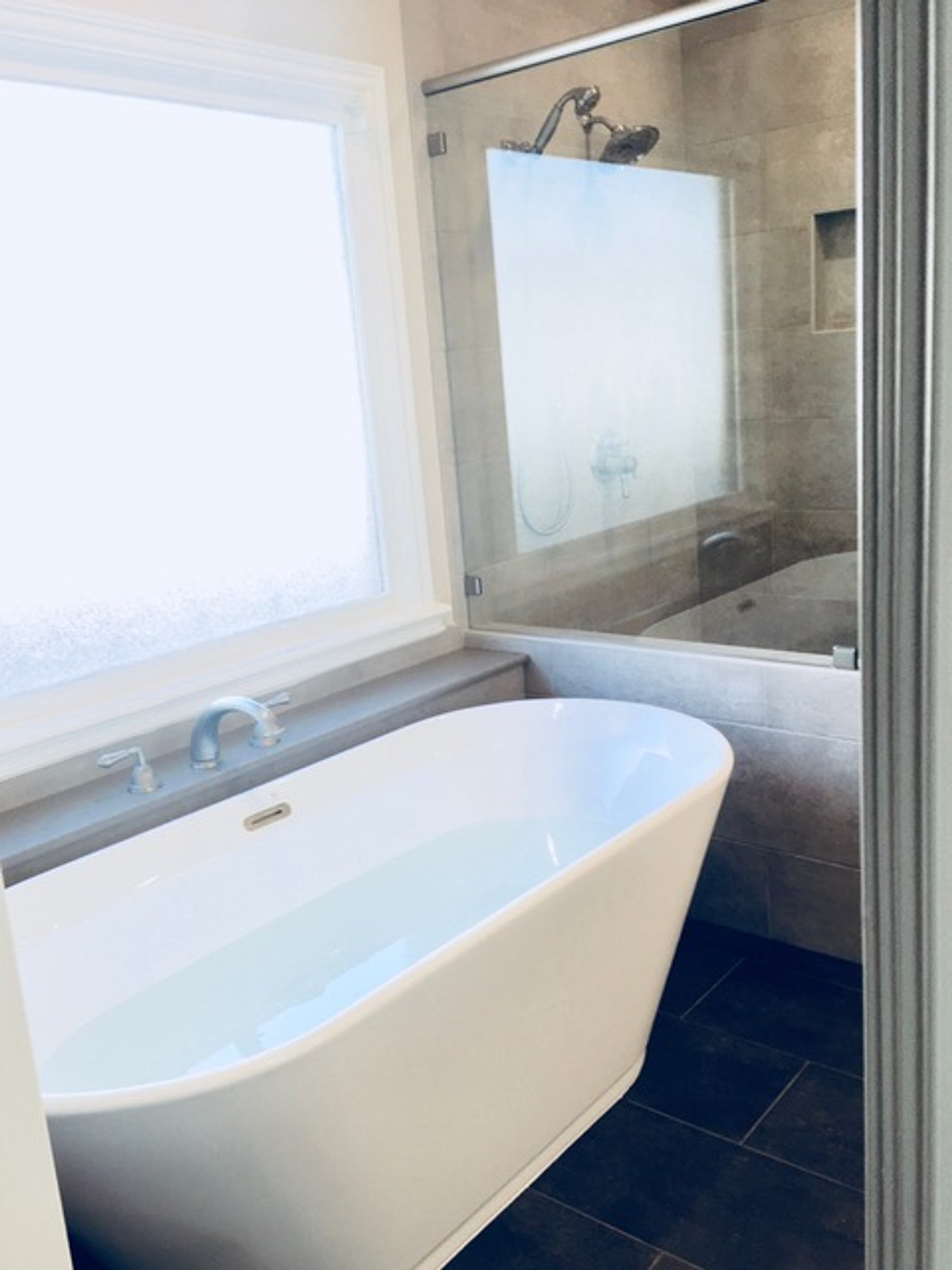 Luxury tub with TempZone heated flooring DALLAS, TX