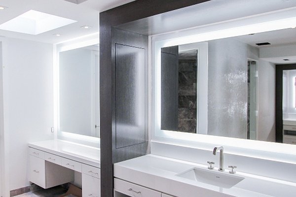 Made-to-Order Collection LED Mirror Clara Model Lifestyle Email Banner