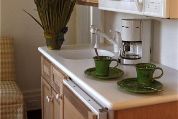 Making your small kitchen more comfortable and functional