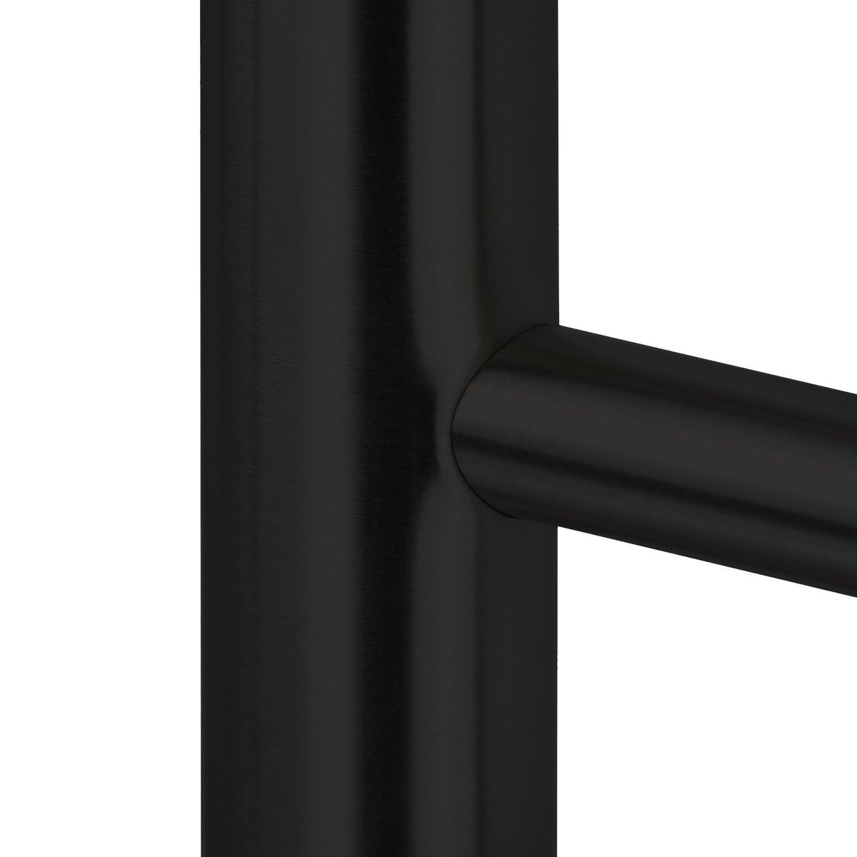 Malta black detail-im9676-061920