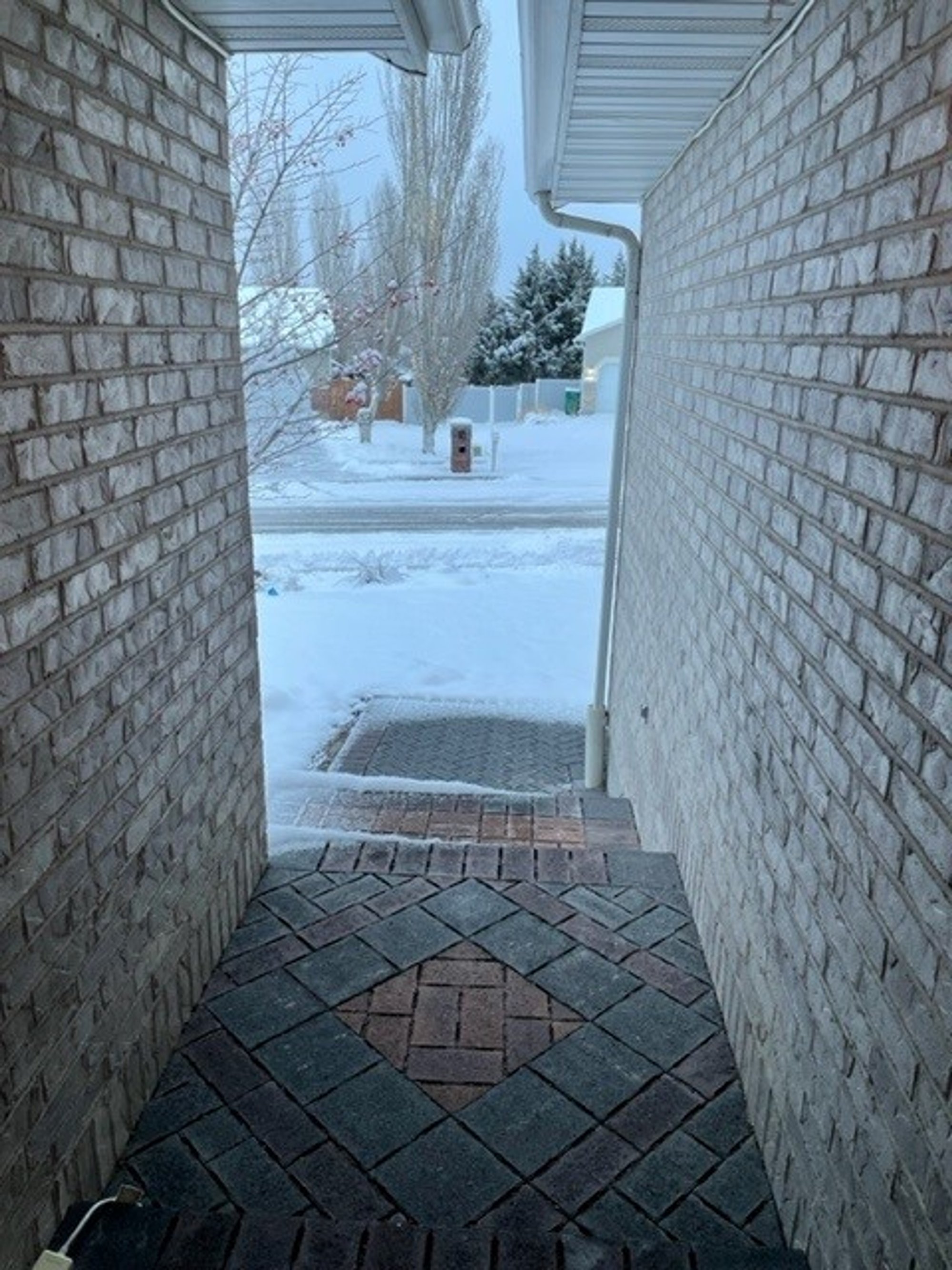 ACE Landscape snow melt paver project (6)