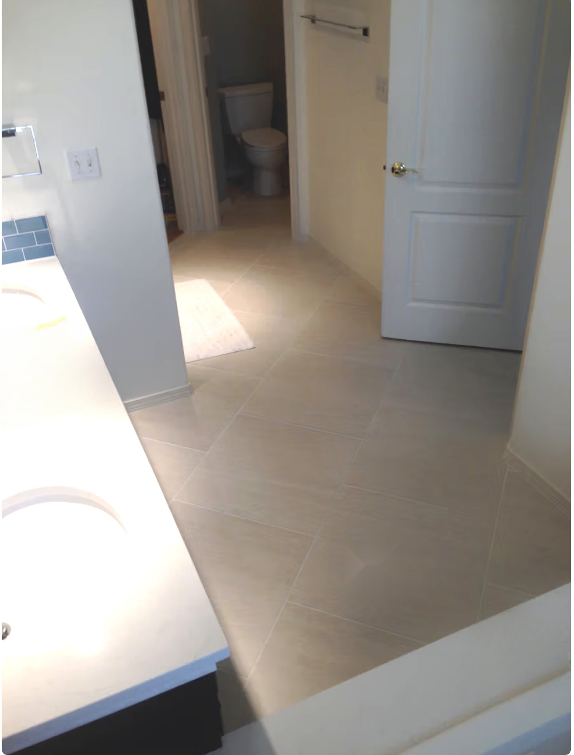 Photo of bathroom floor heating with TempZone Mat