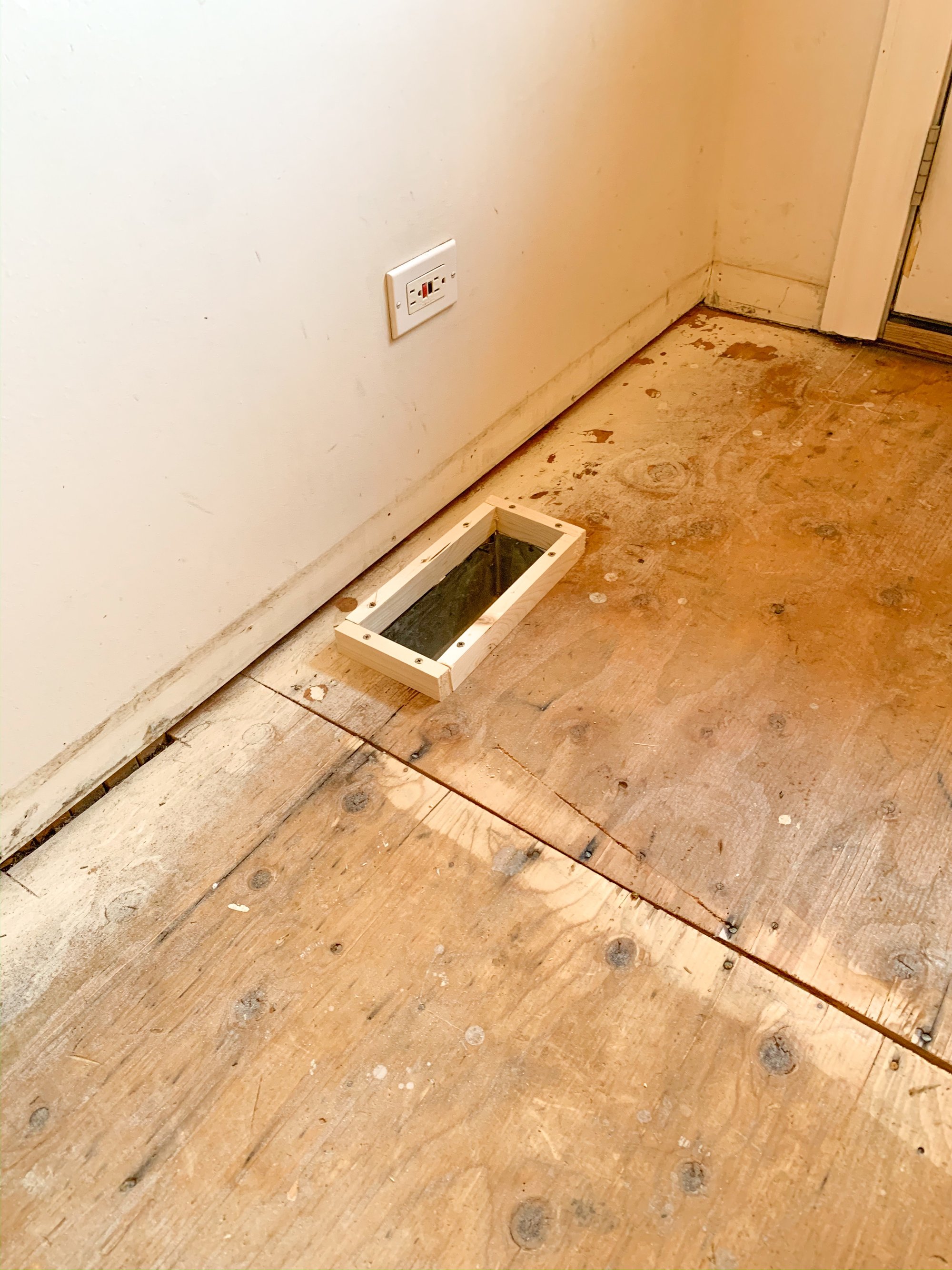 Preparing subfloor for self-leveling cement OAK LAWN, IL