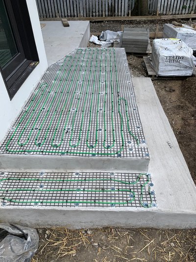 Year-Round Safety: Snow-Free Concrete Walkway Powered by Radiant Heating in Elmhurst, IL