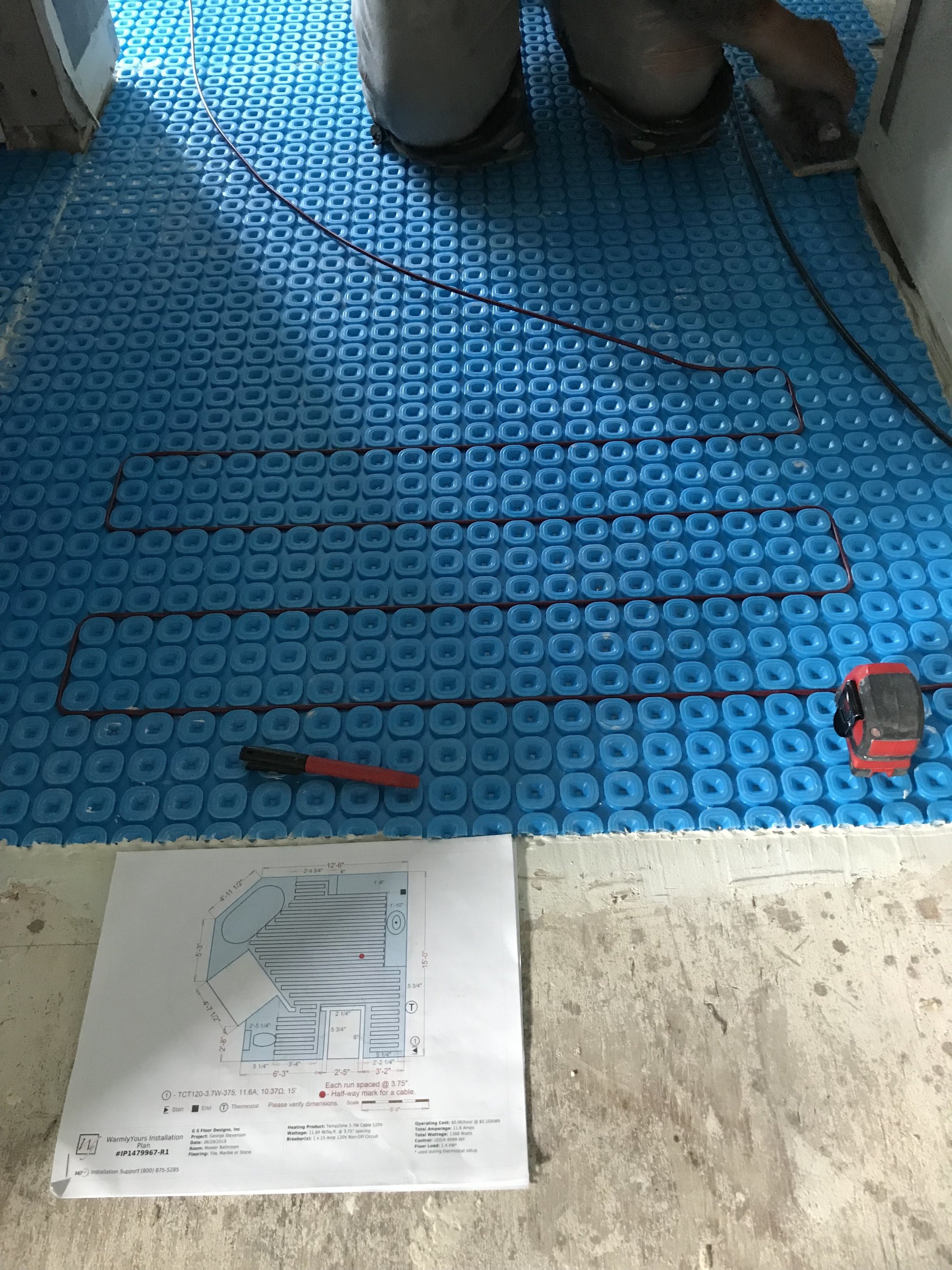 Prodeso Uncoupling Membrane Installation for Heated Tile Floors in Bathroom following smartplan
