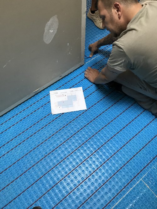 Prodeso Uncoupling Membrane Installation for Heated Tile Floors in Bathroom with smartplan