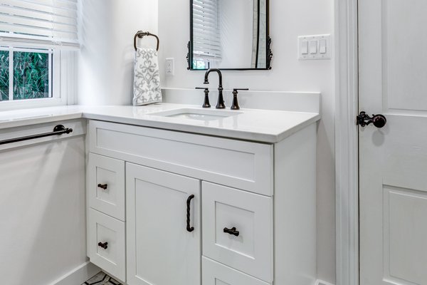 Red Oak Remodeling Aug 2025 Vanity